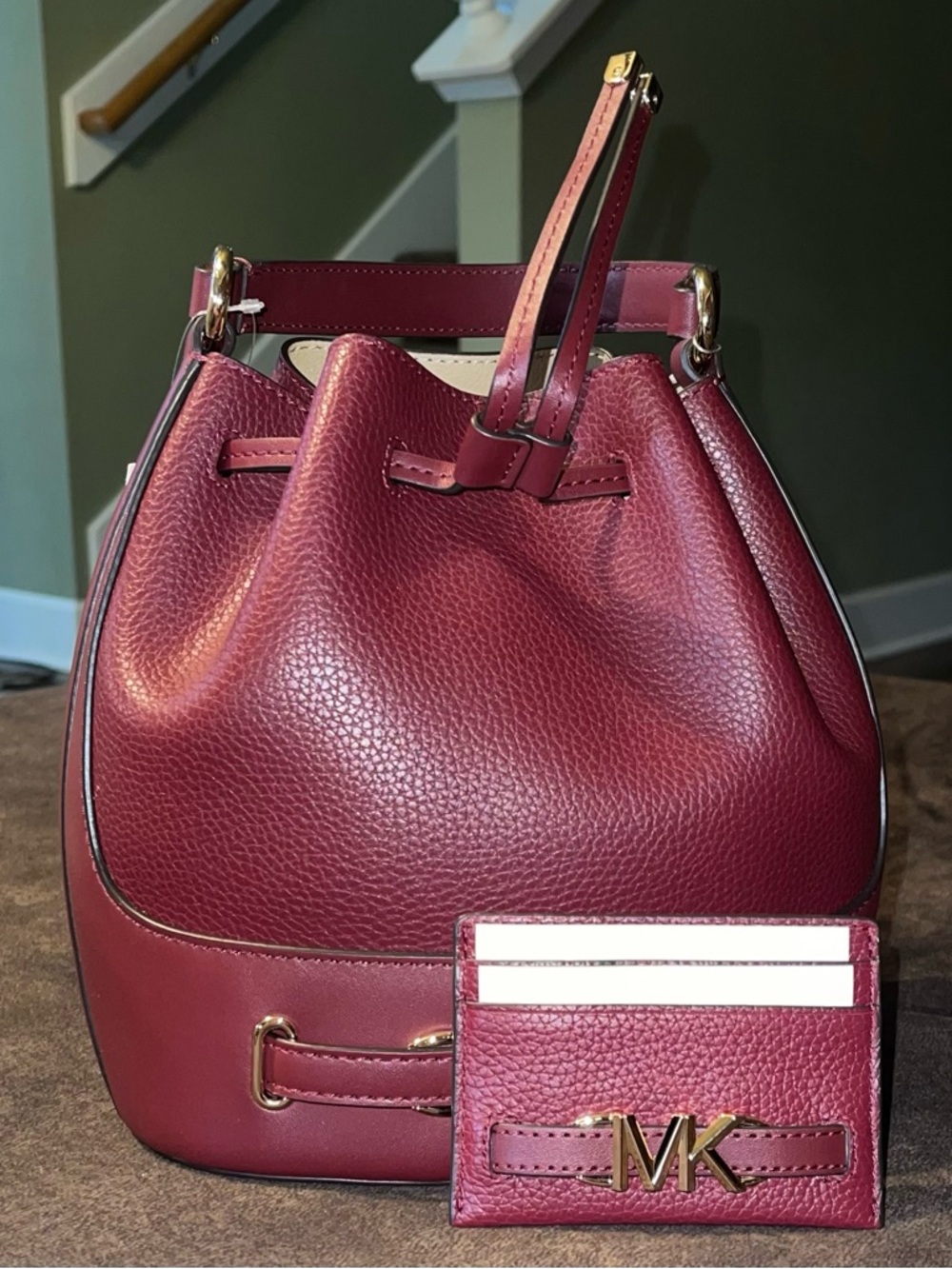 Michael Kors Reed Bucket Bag Set - Picture 5 of 9